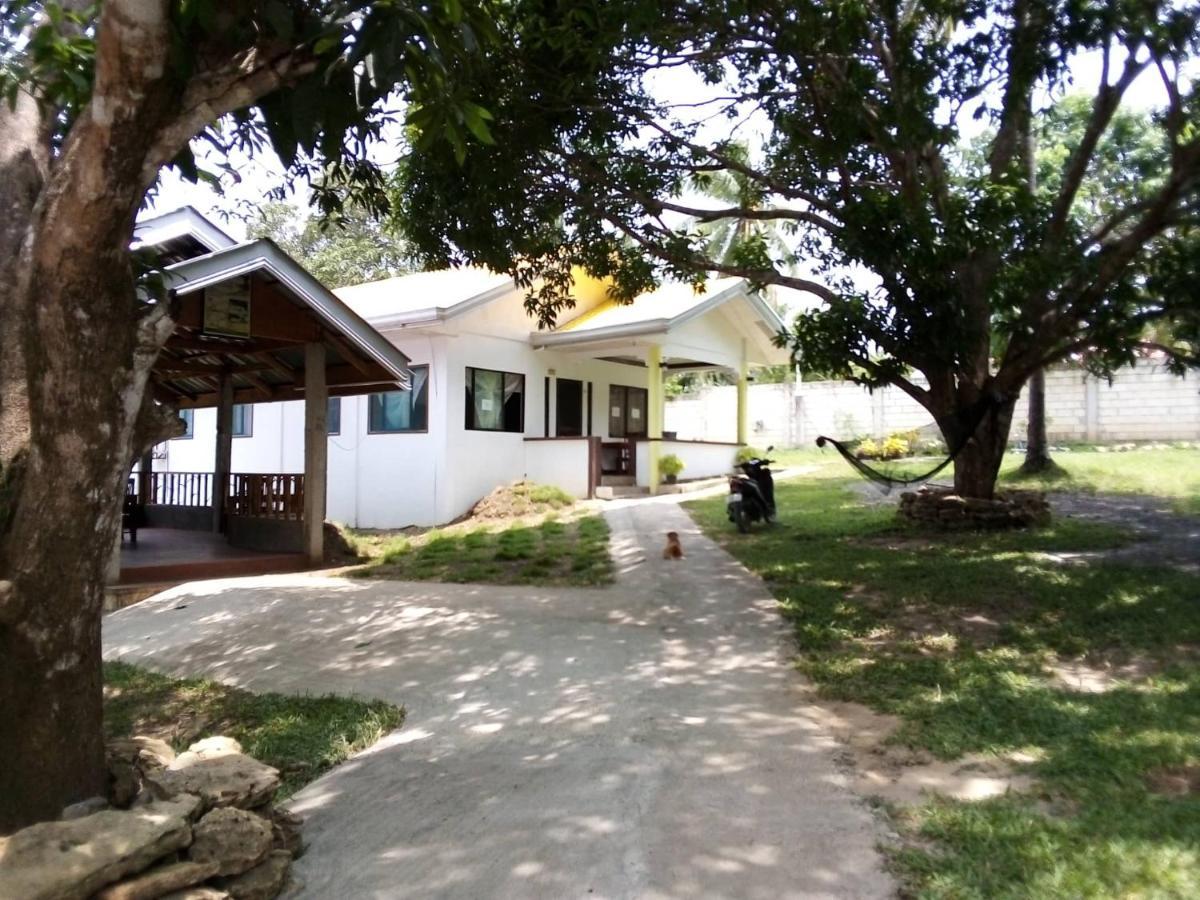 Balai Mariacaria Pension House Guindulman Екстер'єр фото