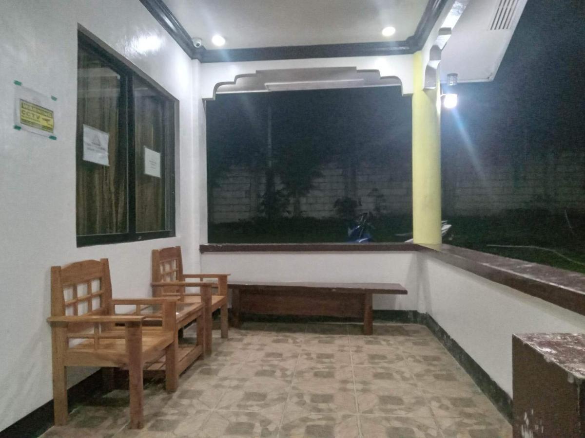 Balai Mariacaria Pension House Guindulman Екстер'єр фото
