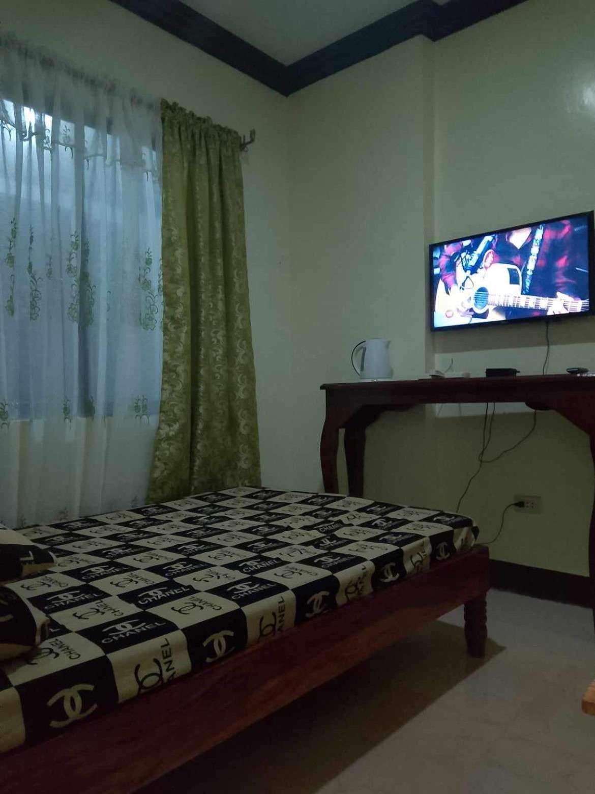 Balai Mariacaria Pension House Guindulman Екстер'єр фото